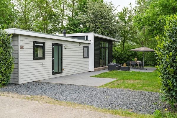 Buitenkant - Rivierhut met eigen jacuzzi in Zuna (1)