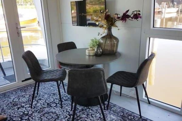 Eetkamer - Tineke Bakker Pronkhuis voor 4 personen in Amsterdam (3)