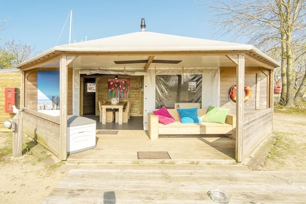 Buitenkant - Strandhuis in de duinen voor 4 personen in Almere (1)