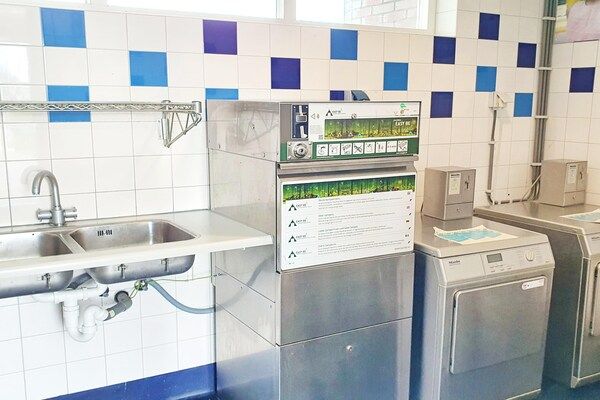 Voorzieningen - Romantisch verblijf in een huifkar aan het meer in Almere (4)