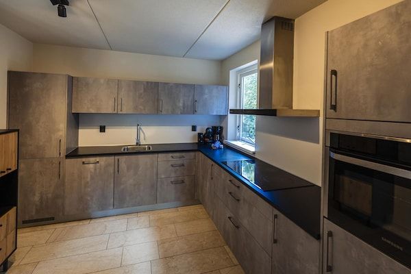 Keuken - Vrijstaande bungalow in rustige omgeving in Ewijk (3)