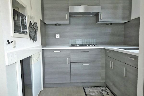 Keuken - Rustplek met omheinde tuin in Ewijk (3)