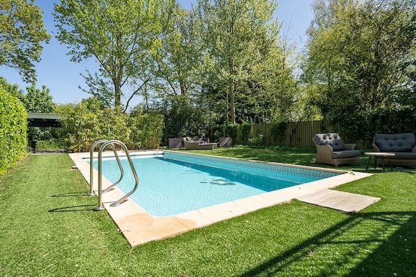 PoolOfHouse - Heerlijke 4 persoons villa met privé zwembad in De Koog (5)