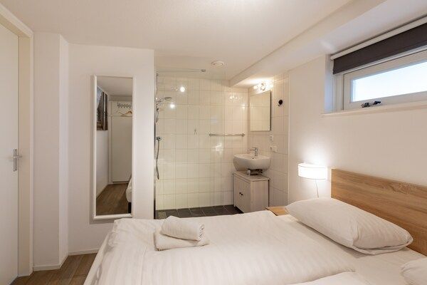 Untagged - Modern vakantiehuis aan het strand voor 6 personen in Renesse (5)