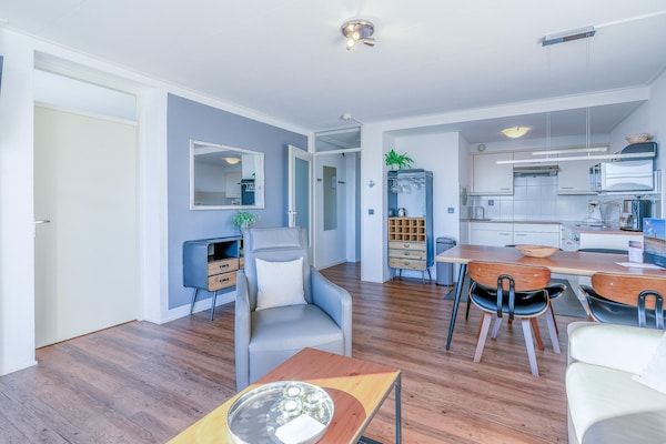 Woonkamer - 2 persoons eilandzicht appartement in De Koog (2)