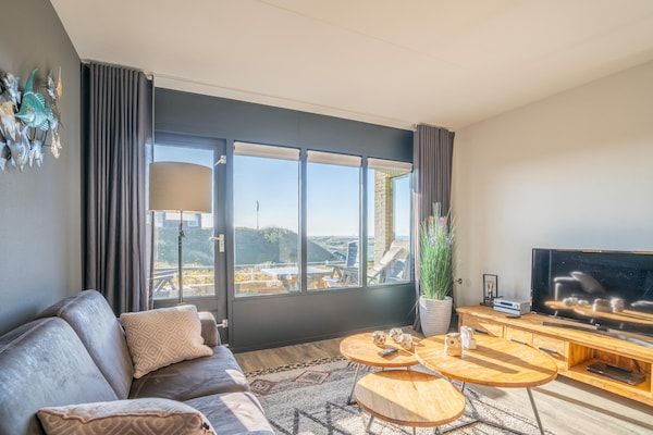 Woonkamer - 4 Persoons appartement met eiland-zeezicht in De Koog (3)