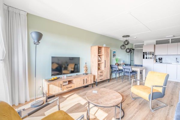 Woonkamer - 4 Persoons appartement met eiland-zeezicht in De Koog (4)