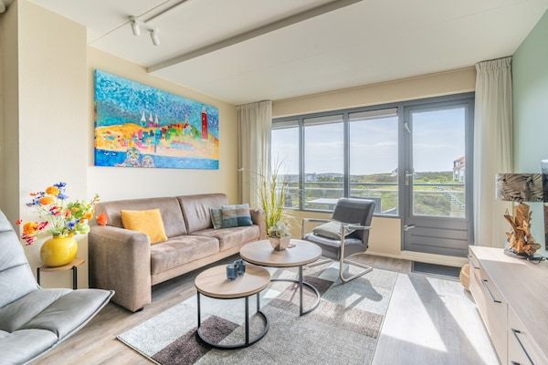 Woonkamer - 4 Persoons appartement met eiland-zeezicht in De Koog (2)