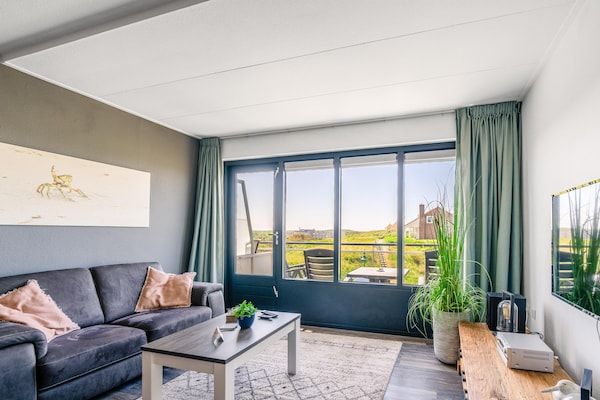Woonkamer - 4 Persoons appartement met eiland-zeezicht in De Koog (1)