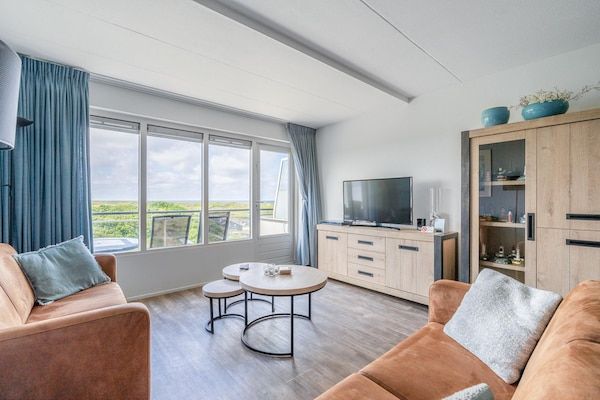 Woonkamer - 4 Persoons appartement met eiland-zeezicht in De Koog (1)