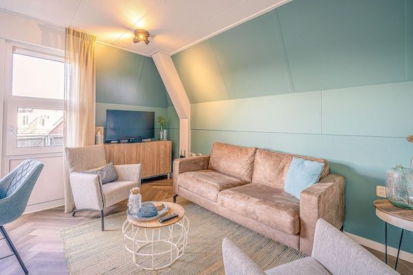 Woonkamer - Fijn appartement nabij het centrum van De Koog in De Koog (5)