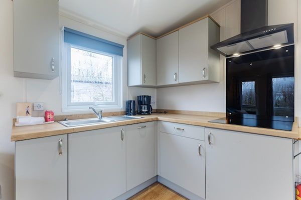 Keuken - Familiehuis met 2 slaapkamers vlakbij de duinen in Burgh-Haamstede (3)