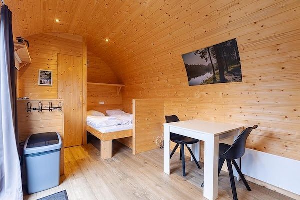 Eetkamer - Vakantiehuis voor 4 in Zeeland vlakbij het strand in Burgh-Haamstede (5)