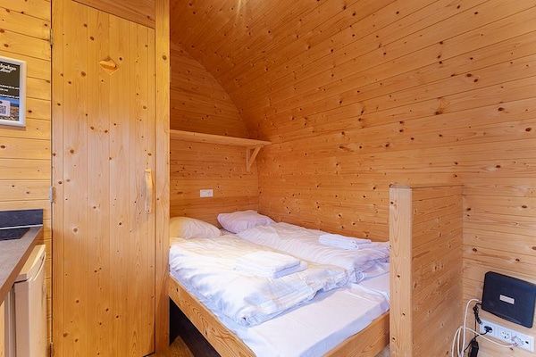 Slaapkamer - Vakantiehuis voor 4 in Zeeland vlakbij het strand in Burgh-Haamstede (3)