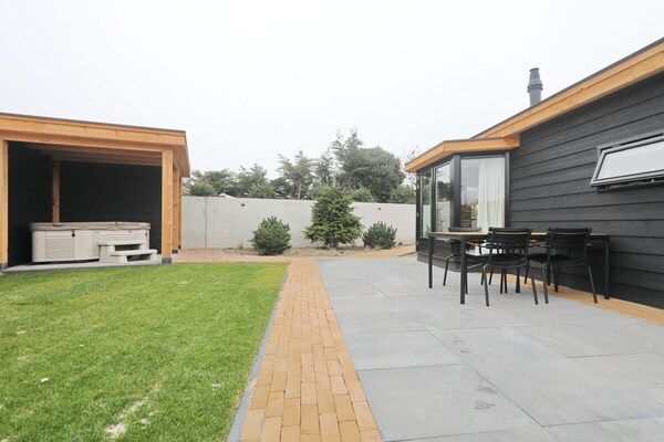 Untagged - Chalet Wellness Ferdinand || Europa in Noordwijk ZH (2)
