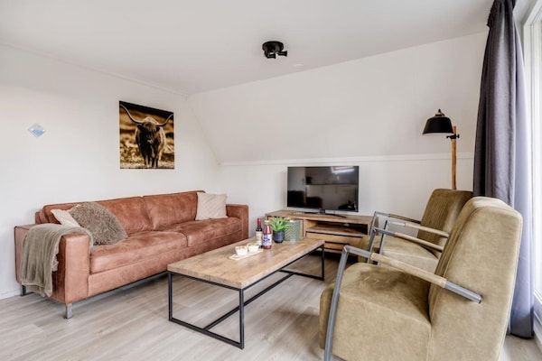 Woonkamer - Groepsweekendje weg in Drenthe in Den Haag (2)