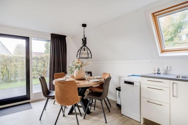 Eetkamer - Groepsweekendje weg in Drenthe in Den Haag (3)