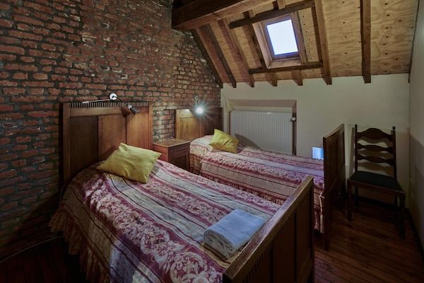 Slaapkamer - Modern comfort op een centrale plek in Mesch-Eijsden (4)