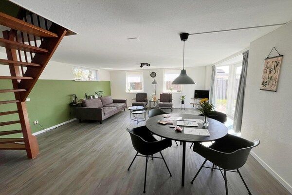 Eetkamer - Charmante strandbasis in Noordwijk in Noordwijk (3)