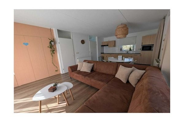 Untagged - Vakantiehuis aan het water in Earnewald (5)
