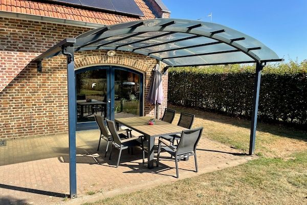 Terras - Koetshuis bij Roermond met tuin in Sint Odilienberg (5)