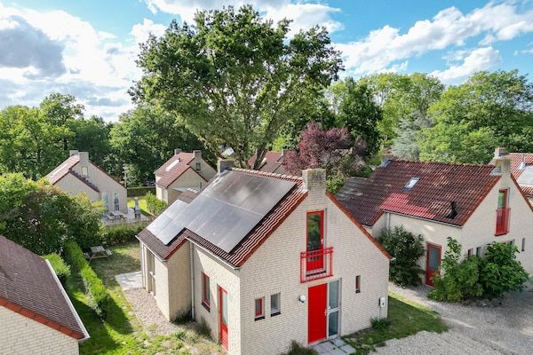 Buitenkant - Bungalow aan het meer met tuin, geschikt voor 6 in Ewijk (1)