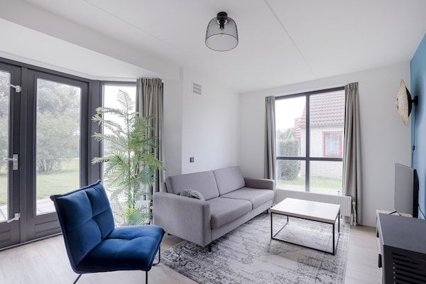 Woonkamer - Ewijk vakantiehuis met meerzicht, 6 in Ewijk (3)