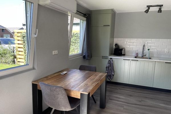 Eetkamer - Prachtige accommodatie in De Kiel in De Kiel (3)