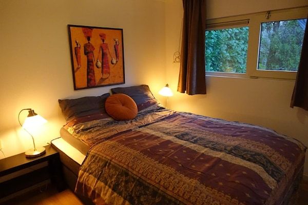 Slaapkamer - Vechtdalchalet de Eik in Rheezerveen (5)