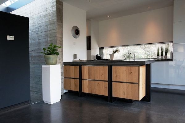 Keuken - Wellnessvilla met privéspa in Oosterhout (4)