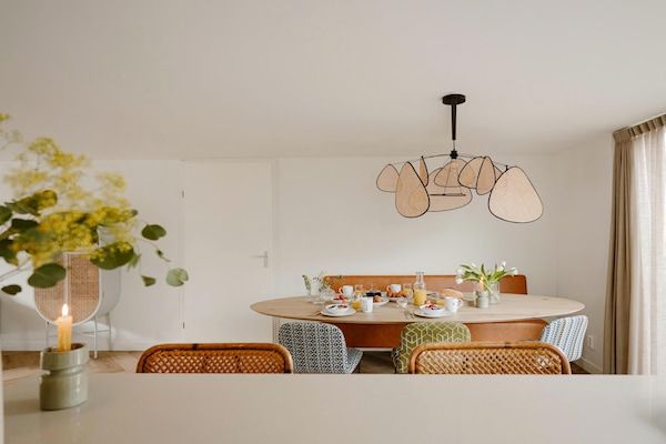 Eetkamer - Modern duinverblijf met tuin in Sint Maarten (3)