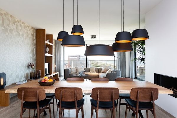 Eetkamer - Luxe vakantiehuis aan de Noordzee met garage. in Egmond aan Zee (4)