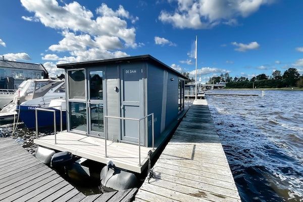Buitenkant - Woonboot voor 4 personen op het Uitgeestermeer in Uitgeest (1)