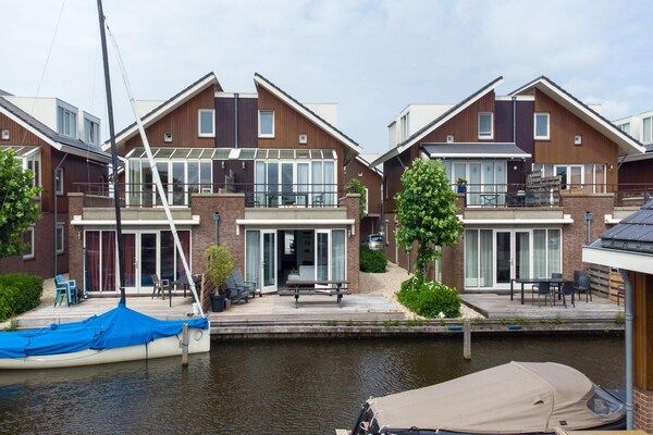 Buitenkant - Appartement aan het meer Uitgeest voor 6 personen in Uitgeest (1)