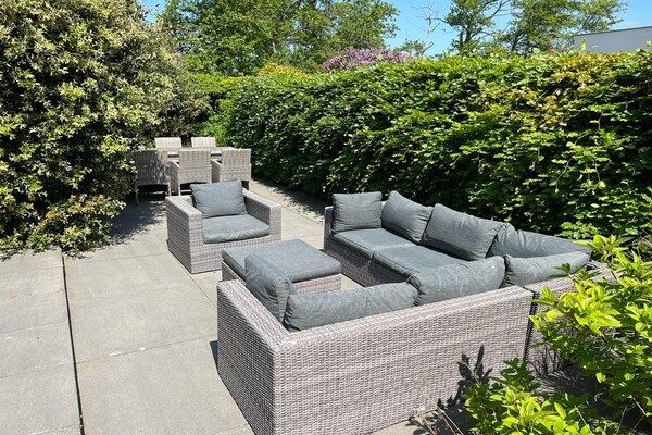 Terras - Vakantiehuis bij de duinen van Egmond in Egmond aan den Hoef (5)