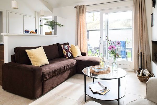 Woonkamer - Comfortbungalow in Loosdrecht nabij Amsterdam in Loosdrecht (1)