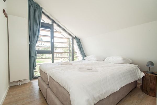 Slaapkamer - Wellnessretraite in de duinen van Egmond in Egmond aan den Hoef (3)