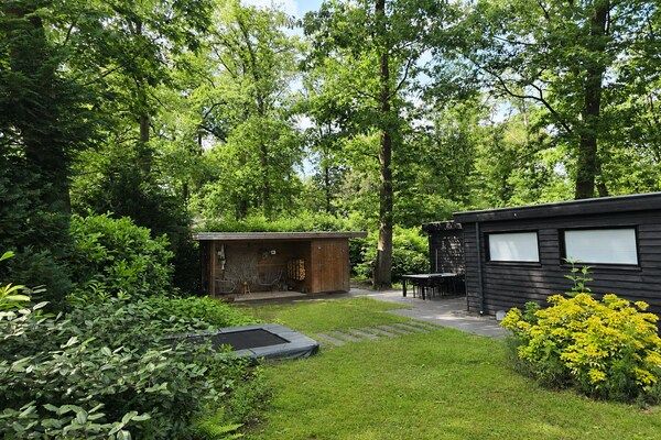 Untagged - Scandinavische boshut in Twente in Markelo (2)