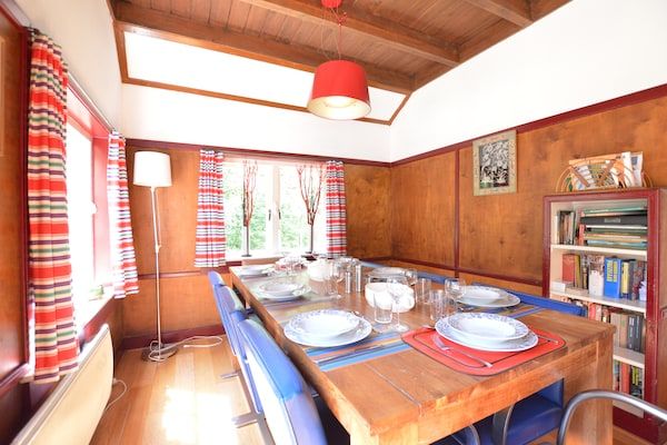 Eetkamer - Vakantiehuis in De Wolden bij bos in Zuidwolde (2)