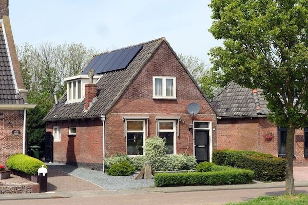 Untagged - Vakantiehuis in Wierum met zwembad in wierum (1)