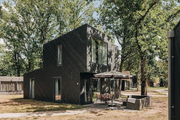 Buitenkant - Lodge in Schaijk met Tuinterras in Schaijk (1)