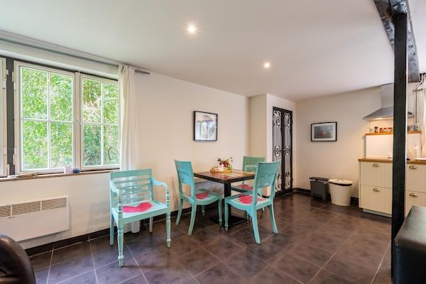 Eetkamer - Vakantie huis Nieuwe beekweg in Boekelo (3)