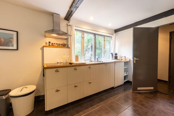 Keuken - Vakantie huis Nieuwe beekweg in Boekelo (4)