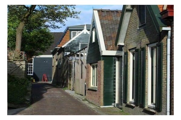 Untagged - Vakantiehuis in Stavoren met zwembad in Stavoren (1)
