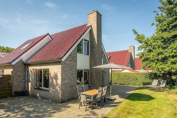 Buitenkant - Villa Texel met sauna in De Koog (1)