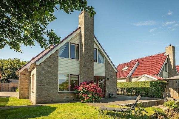 Buitenkant - Spa-retraite met privésauna in De Koog (1)
