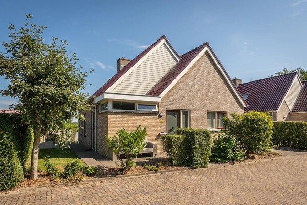 Buitenkant - Spa-retraite met privésauna in De Koog (5)