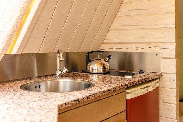 Keuken - Luxe vakantieverblijf in tentstijl voor 6 personen in Slagharen (4)