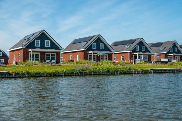 Untagged - Watervilla Wellness 8 in Medemblik (1)