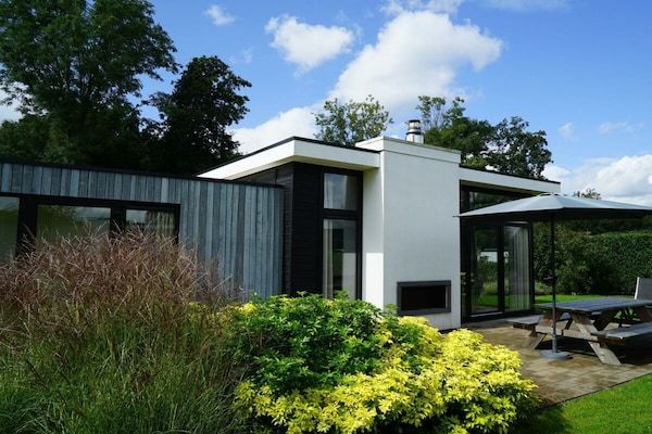 Untagged - Kubus Maximaal 6 in Halfweg (1)